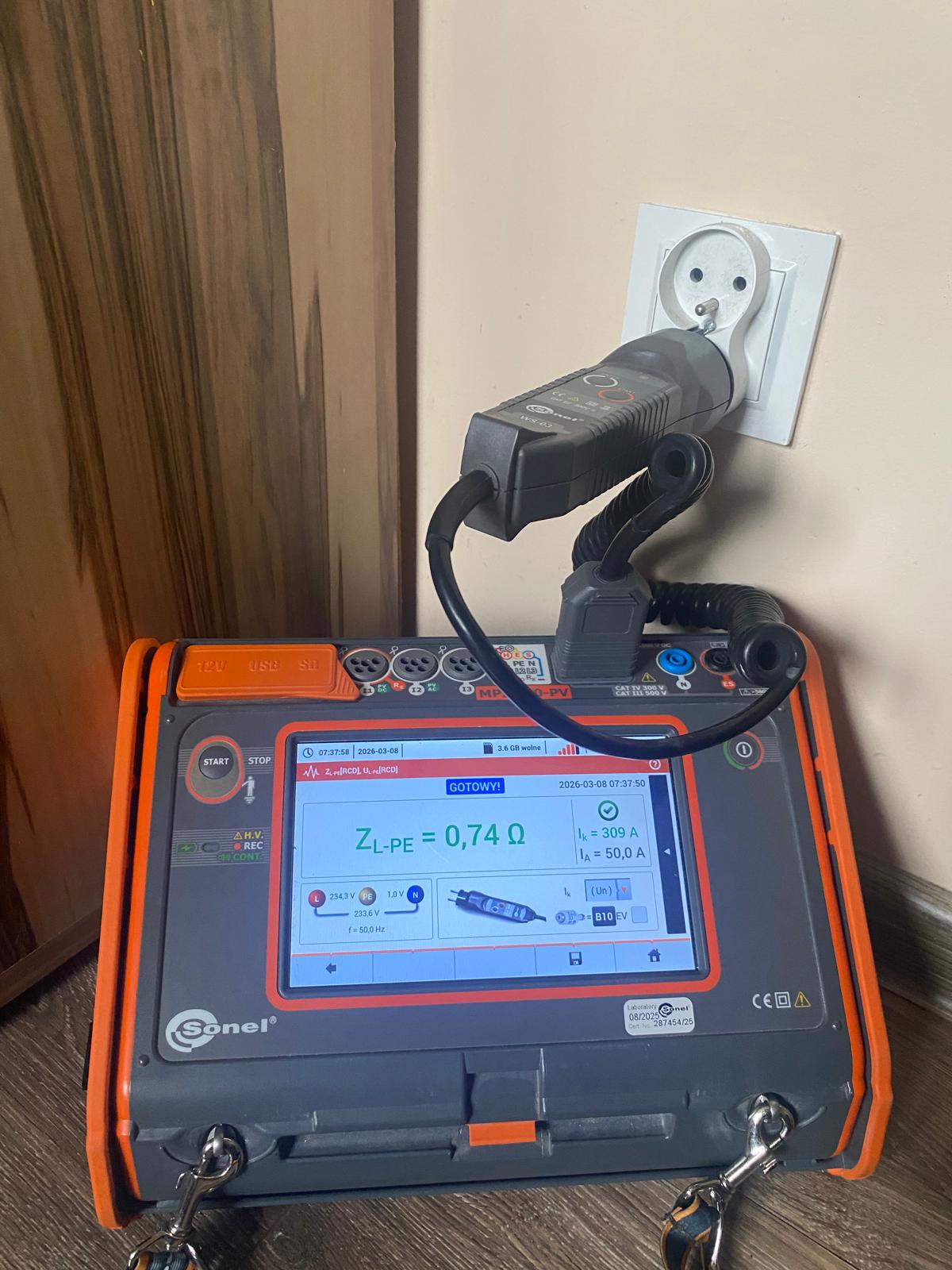 Pomiary elektryczne miernikiem Sonel — Green Instal